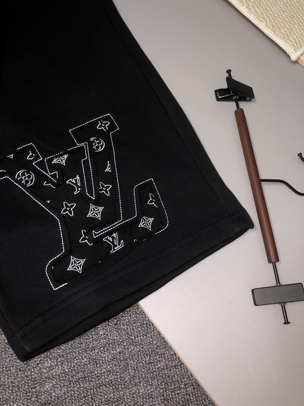 ブランドハーフパンツ側面デザイン